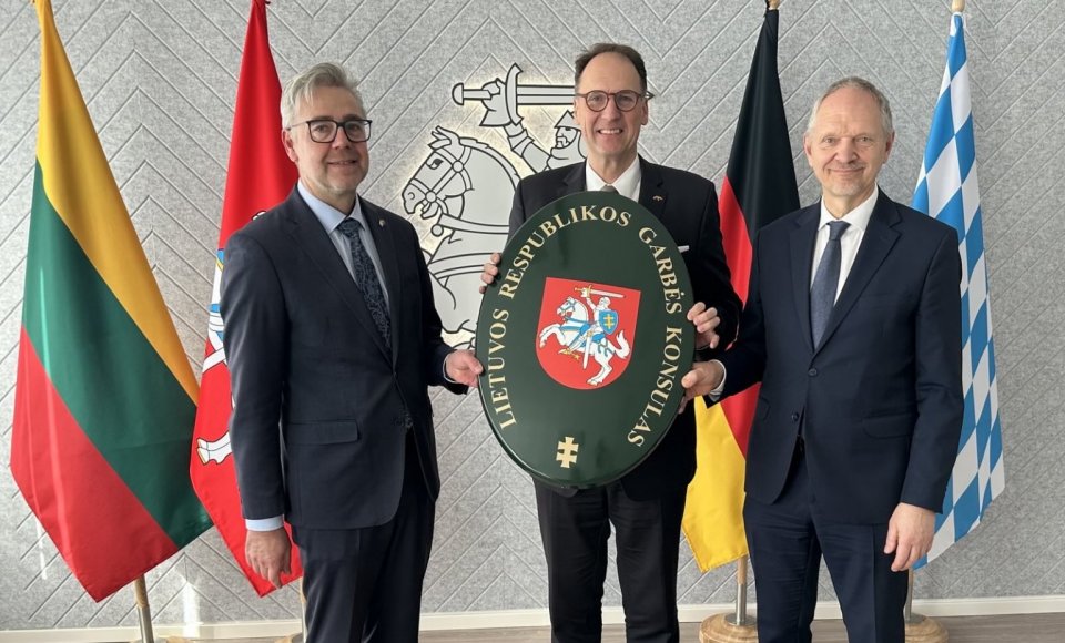 Dierk Neugebauer hat sein Amt als Honorarkonsul Litauens in Nürnberg, Bayern, übernommen